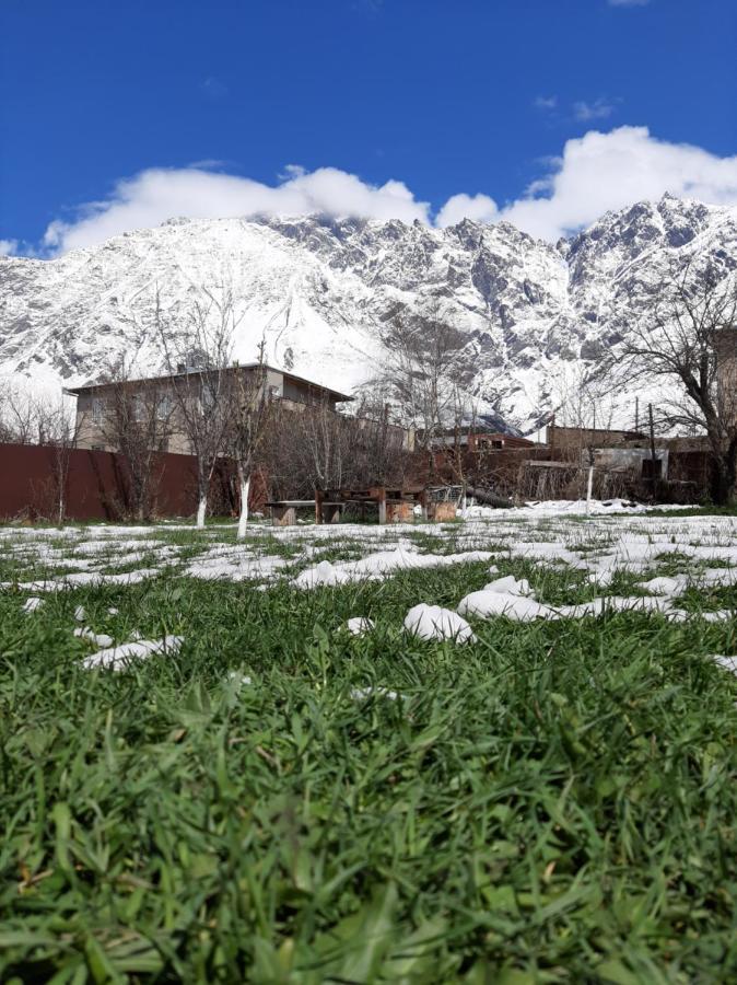 Kazbegi Green Yard Hotel Kültér fotó